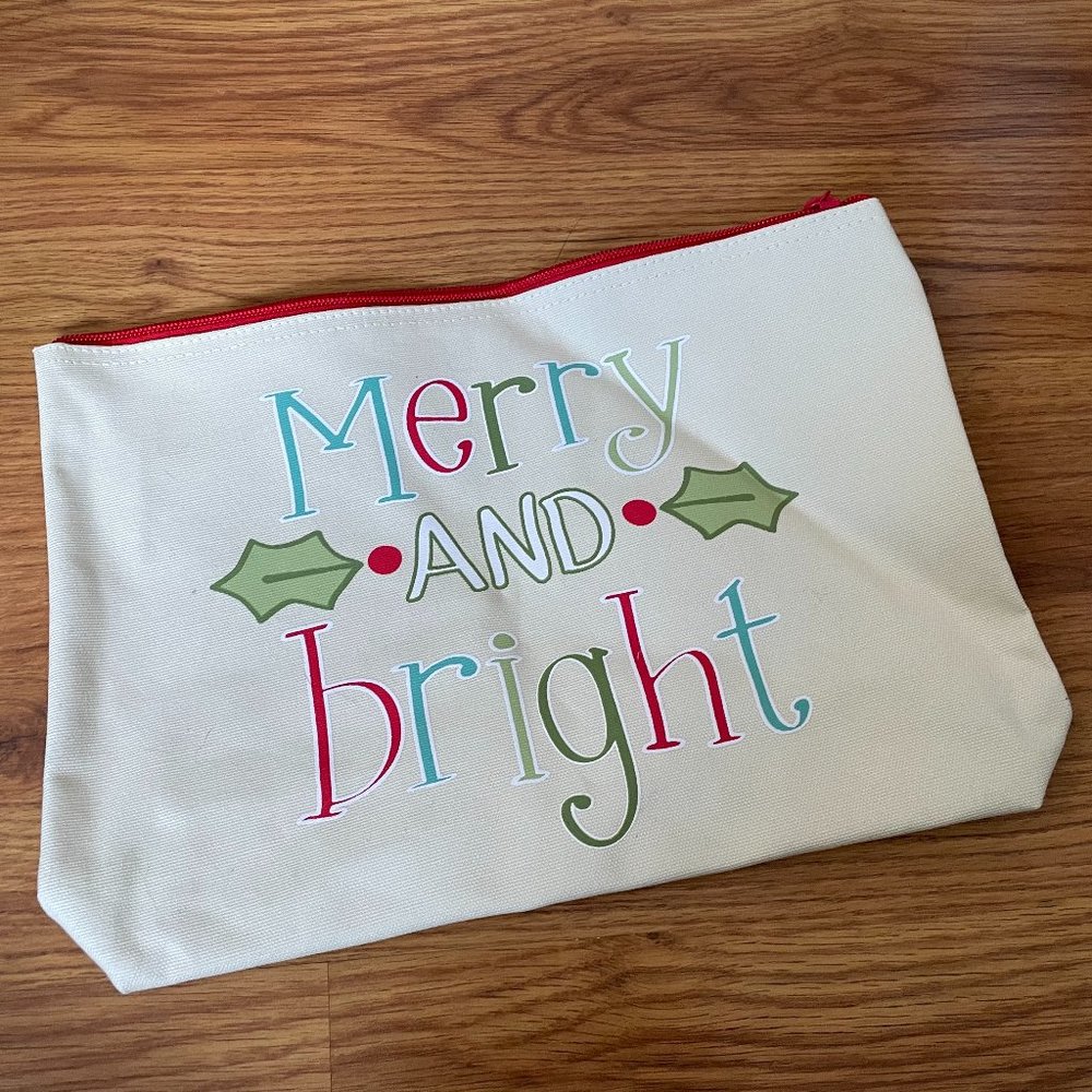 thirty one Zipper Pouch Merry & Bright